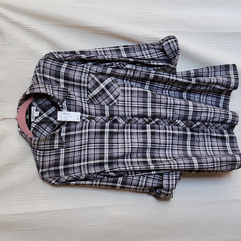 Dress barn plaid cotton dress shirt .